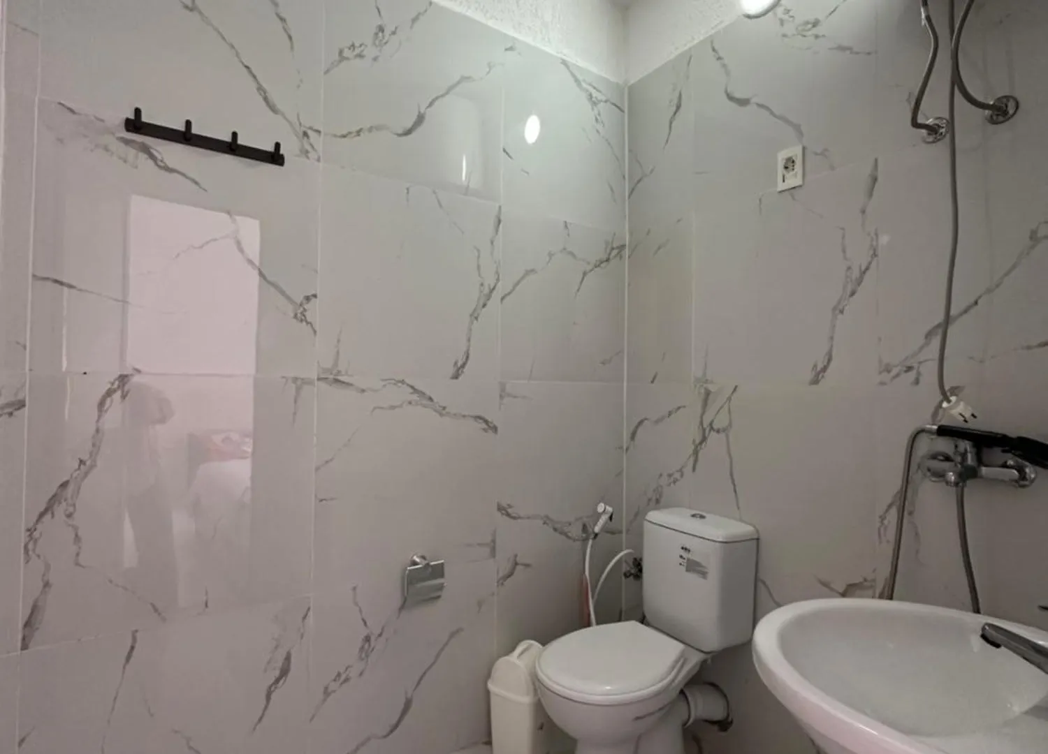 Hotel Giulio Golem  3*, Golem (Tirana)